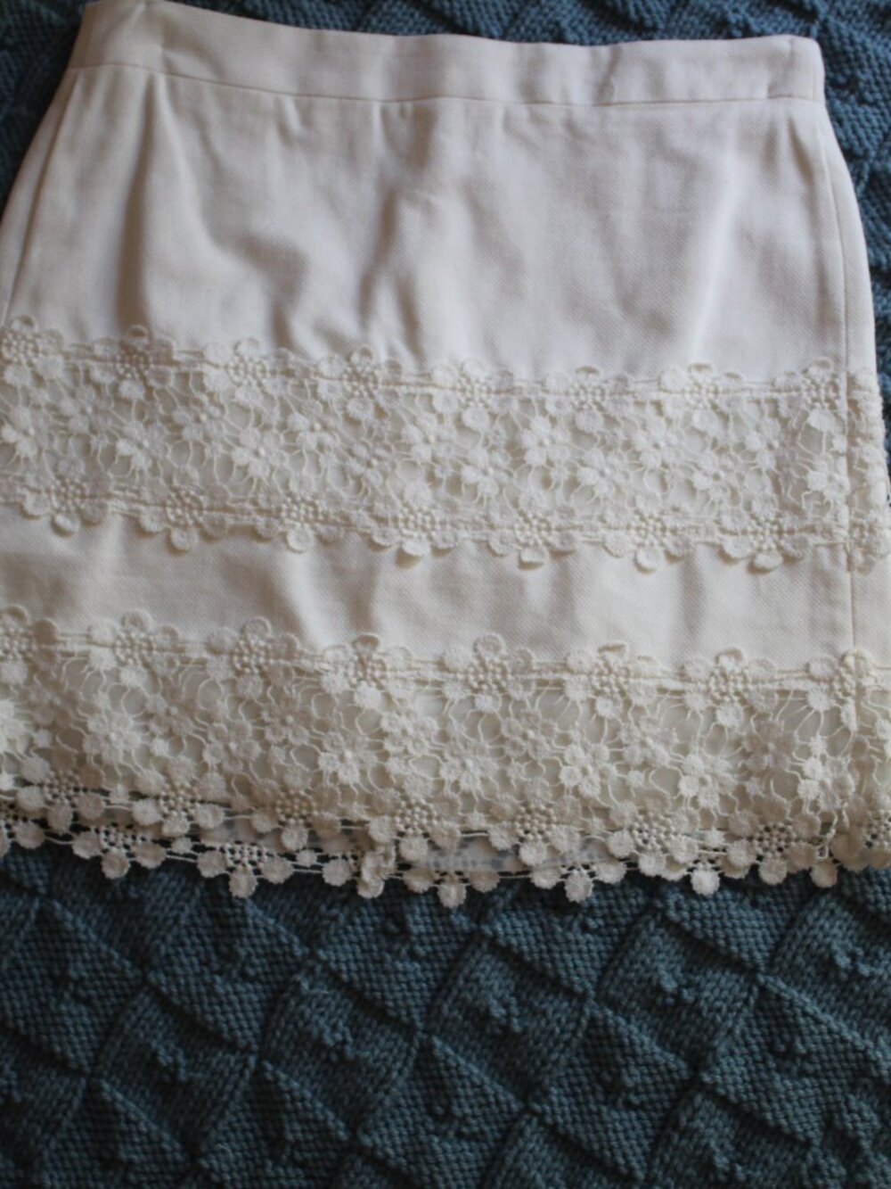 J.Crew White Daisy Floral Lace Trim Mini Skirt Candace Eyelet Embroidery Size 00